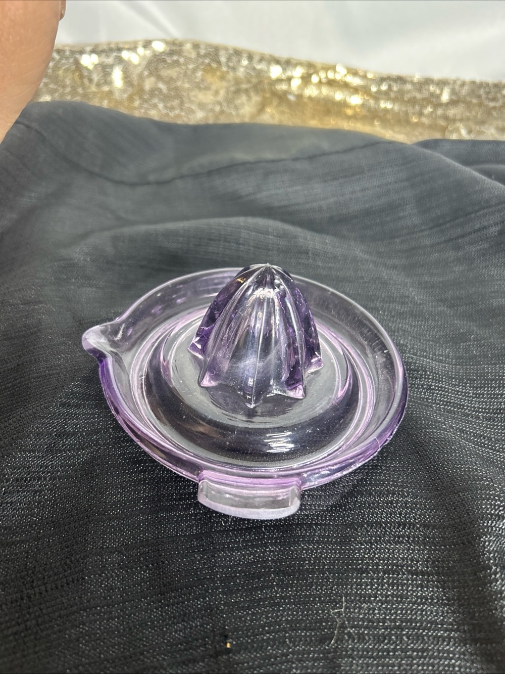 Purple Glass Citrus Juicer - Elegant Manual Reamer